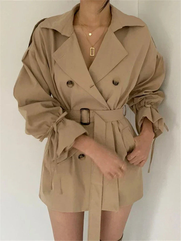 Aires™ | Taillierter Zweireihiger Trenchcoat mit Gürtel