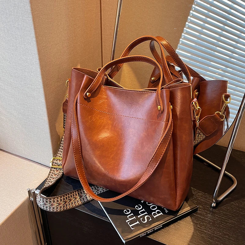 Ursula™ | Elegante Ledertasche mit zwei Riemen