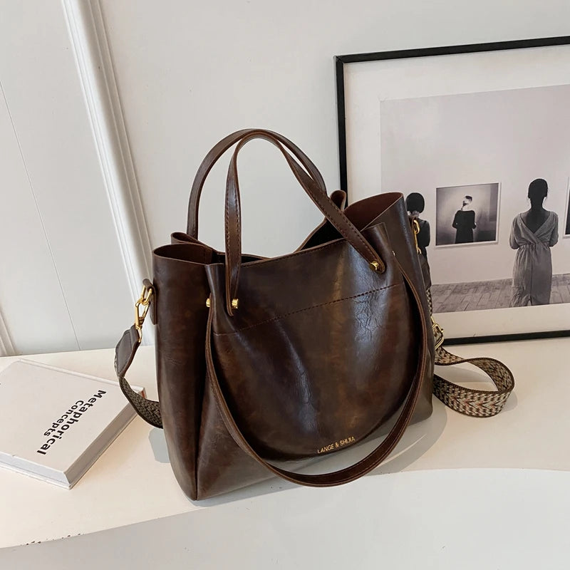 Ursula™ | Elegante Ledertasche mit zwei Riemen