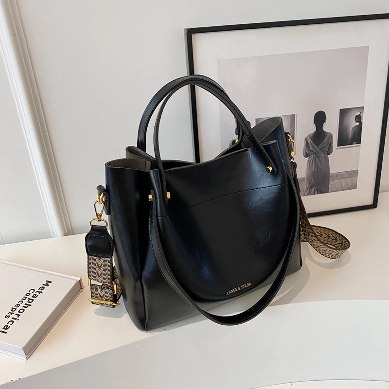 Ursula™ | Elegante Ledertasche mit zwei Riemen